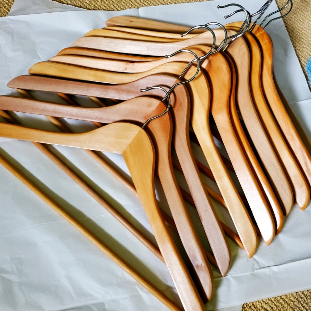 Wooden Hangers (10)